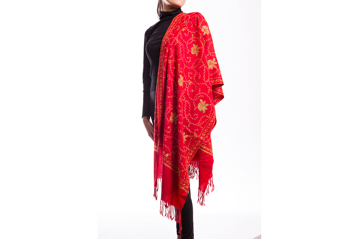 Pashmina de Lana de Cashemere Bordada a mano roja, mod 02